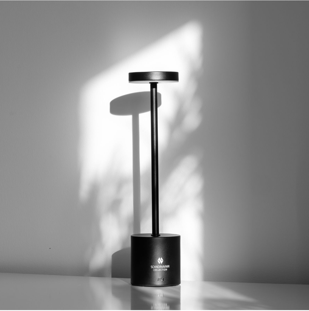 Touch bordslampa i svart